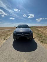 Mercedes-Benz EQC 400 4MATIC AMG Line AMG Line wenig km  - Mercedes-Benz EQC von privat