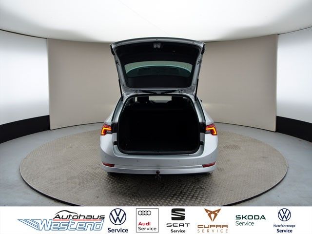 Fahrzeugabbildung SKODA Octavia Combi Ambition 2.0l TDI 110kW DSG Navi L