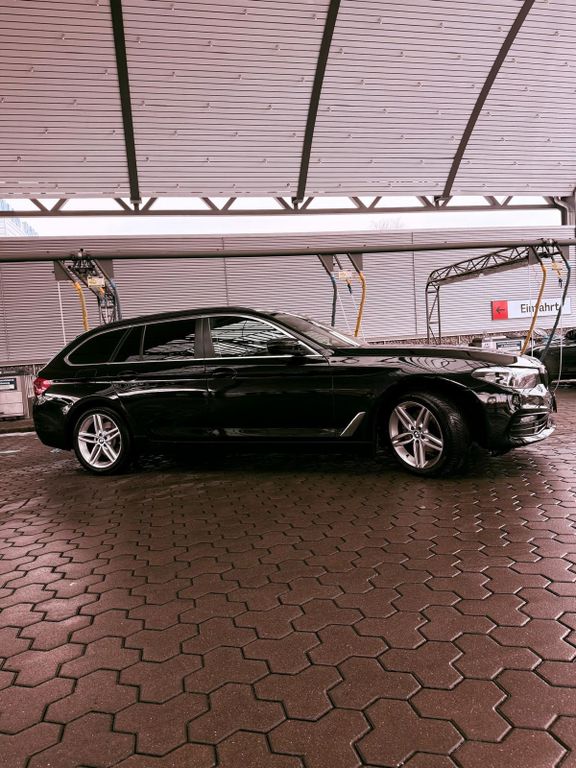 Image of BMW 520
