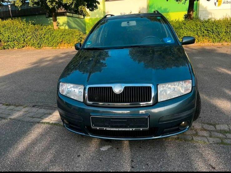 Skoda Fabia 2006 — engine 75 HP (55kW)