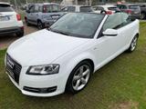 Audi AUDI - A3 Cabrio - 1.6 TDI CR F.AP. Ambition - F - Audi A3 aus 2011: 1.6