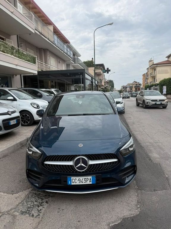 Image of Mercedes-Benz B 180