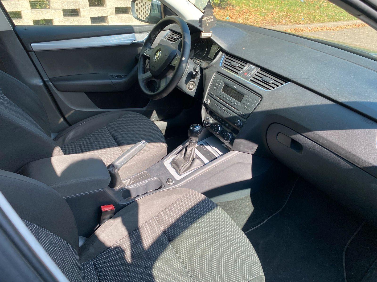 Skoda Octavia 2013 — photo 12