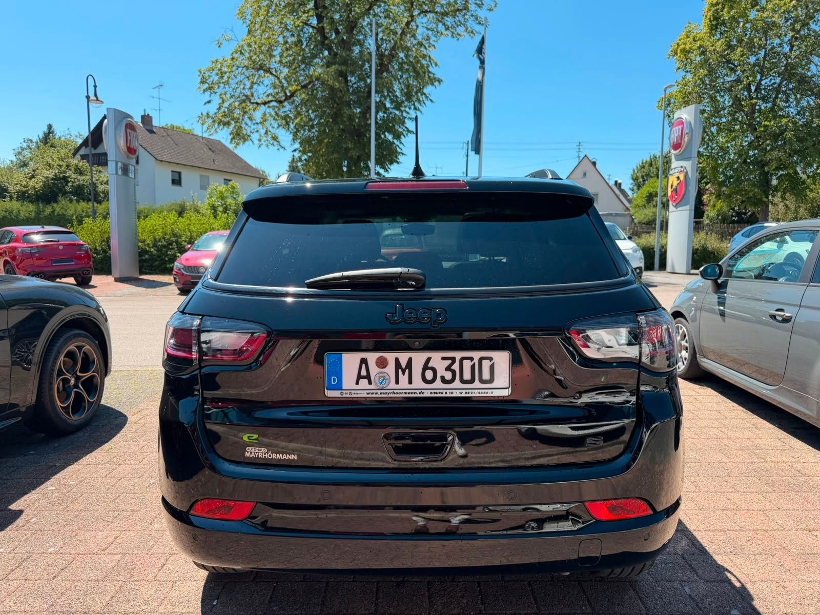 Fahrzeugabbildung Jeep Compass Summit Pano el. Sitz Leder Navi Mildhyb.