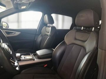 Audi Q7 - 9