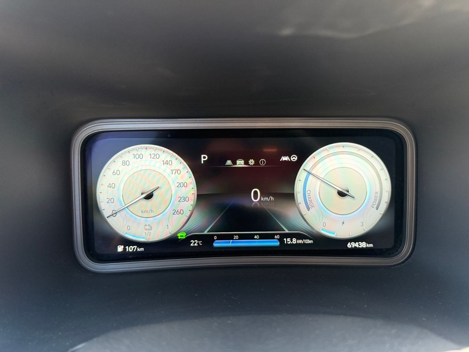 Fahrzeugabbildung Hyundai KONA Select Elektro 11 kW OBC Sitzheizung