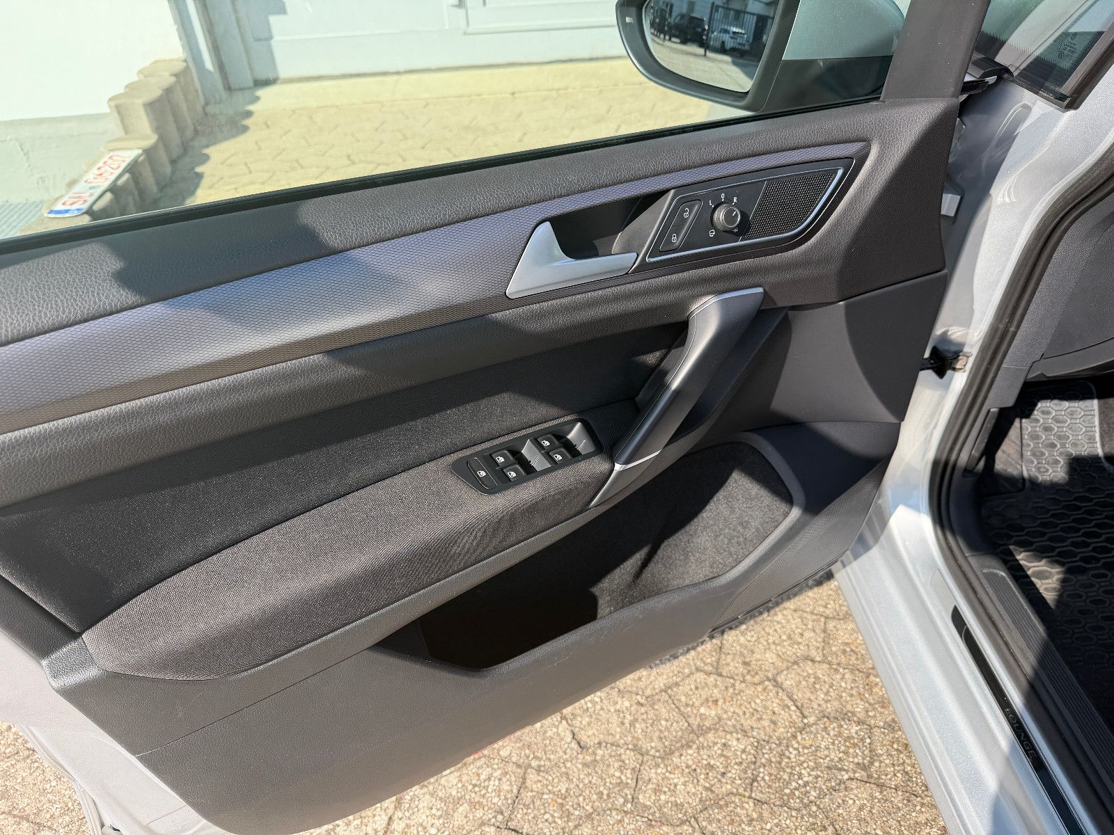 Fahrzeugabbildung Volkswagen Golf Sportsvan VII Lounge /AUTOMATIK/ACC/SHZ/