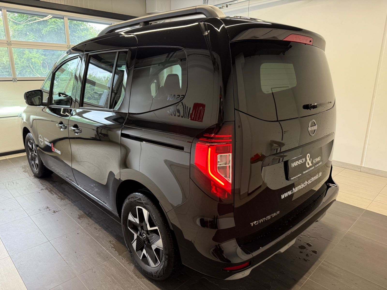 Fahrzeugabbildung Nissan Townstar Kombi L1 Tekna  Automatik 360°Kam. LED