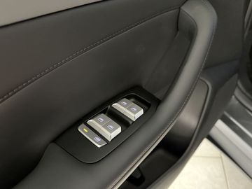 MG S5 64kWh Luxury inkl. Winterkompletträder