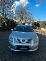 Toyota Avensis Kombi Edition - Toyota Avensis aus 2011: Kombi