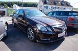Mercedes-Benz E 300 CGI 4Matic *AMG Line*Xenon*Kamera*Navi*TOP - Mercedes-Benz E 300: AMG