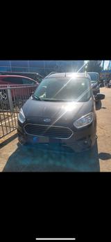 Ford Tourneo Courier  - Ford Courier mit Benzin-Antrieb