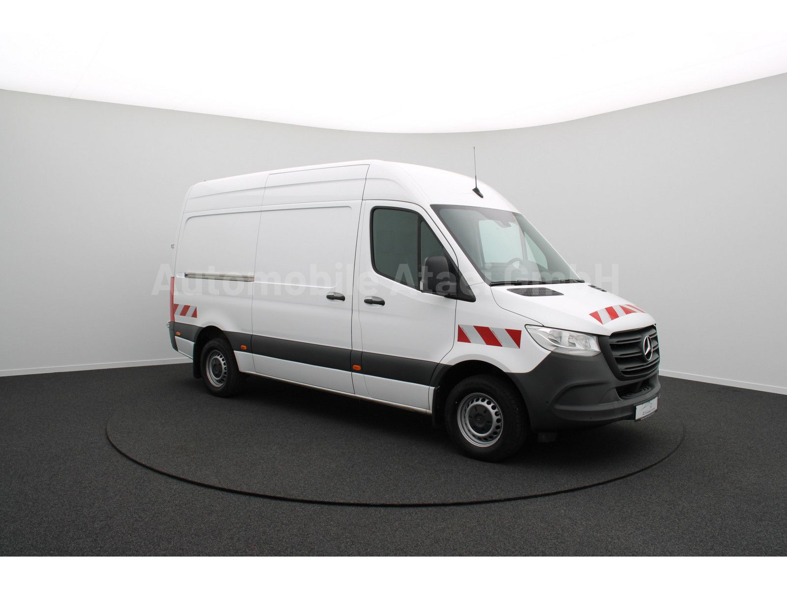 Fahrzeugabbildung Mercedes-Benz Sprinter 314 *Liftsystem Personenabsicherung*(23