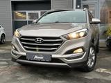 Hyundai Tucson Intro Edition 4WD*SHZ*NAVI*PDC* - Hyundai TUCSON: Intro Edition