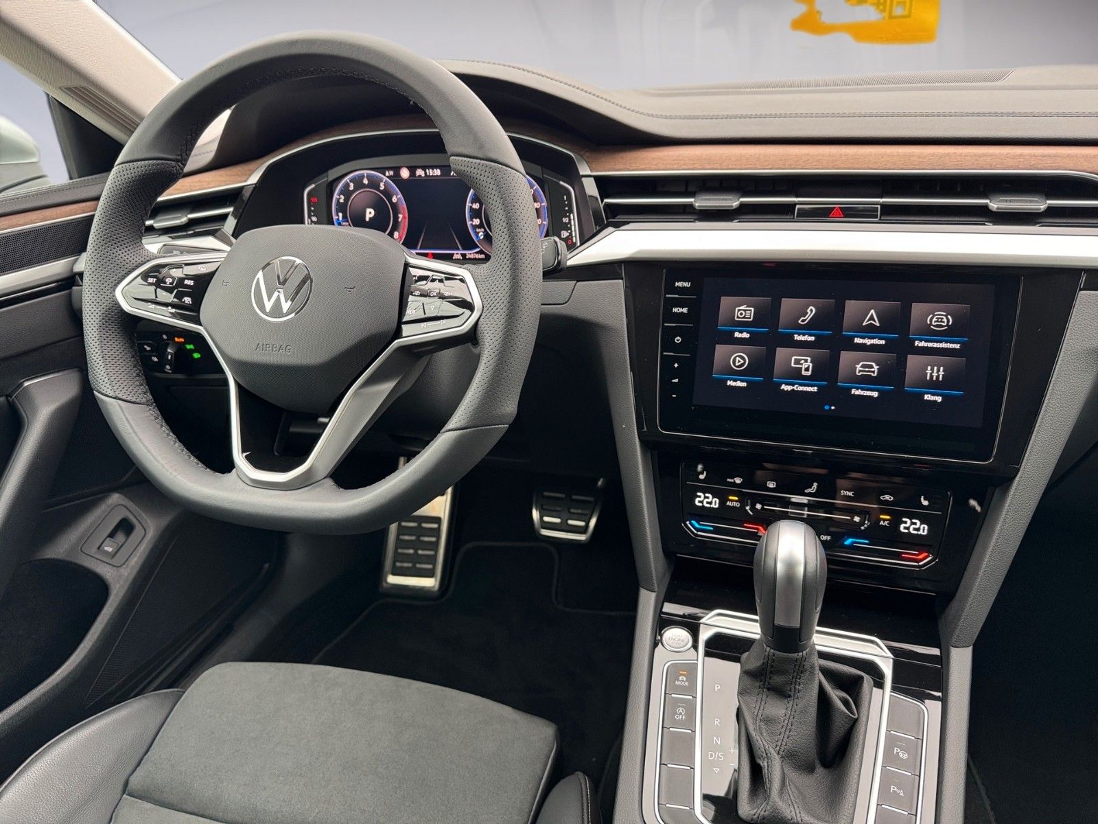 Fahrzeugabbildung Volkswagen Arteon Shooting Brake Elegance 2.0 TSI