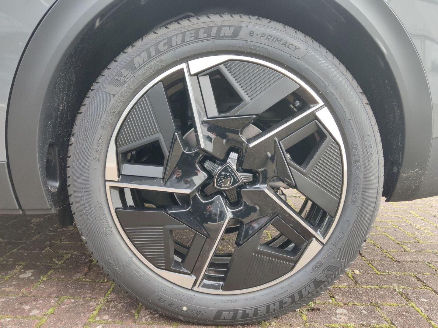 Peugeot 408 - Bild 16