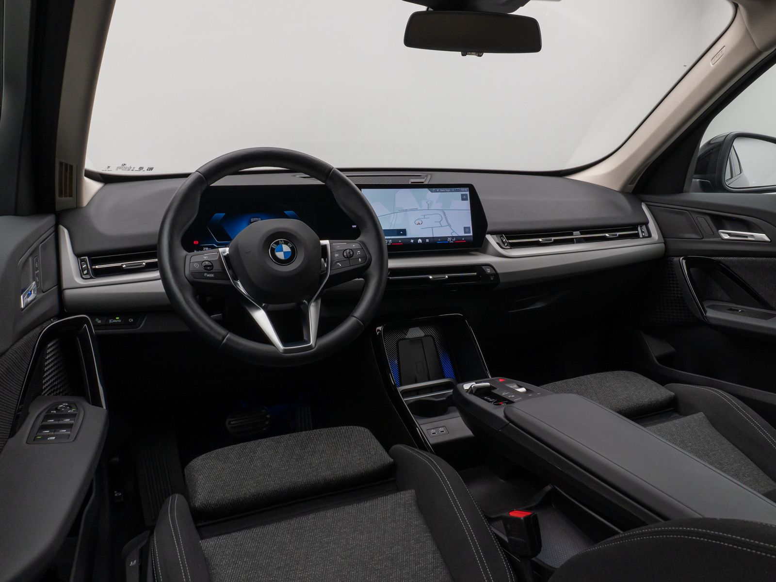 Fahrzeugabbildung BMW X1 sD20i Kamera DAB Sport Komfort AHK 18Zoll
