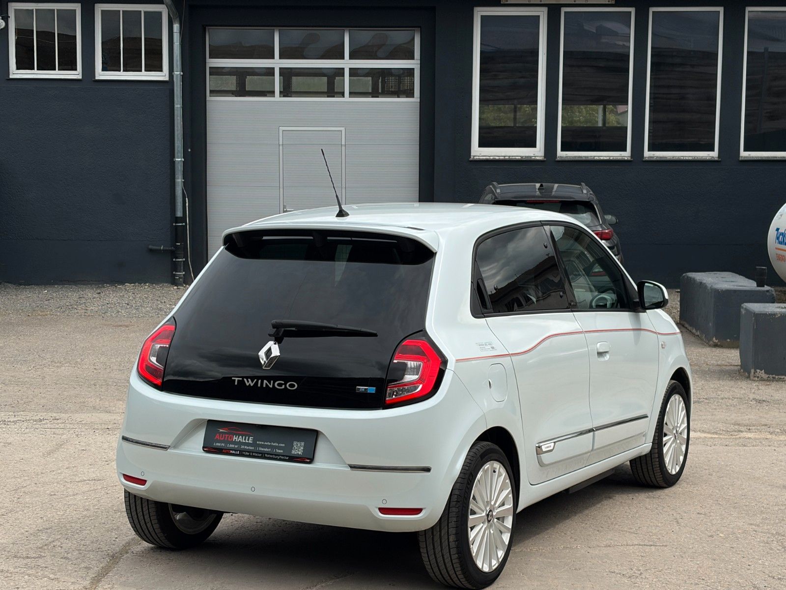 Fahrzeugabbildung Renault Twingo Vibes Electric SHZ CAM BT Temp. CarPlay