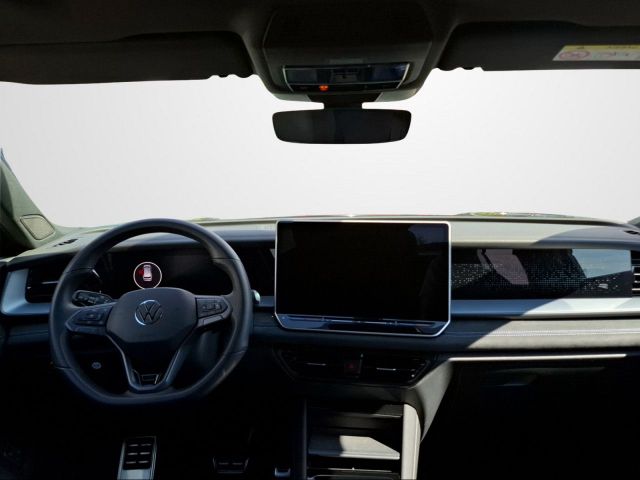 TAYRON 1.5 TSI E-HYBRID R-LINE+IQ.LIGHT+AZV+NAVI