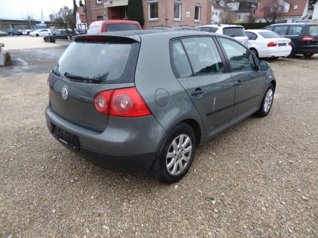 Fahrzeugabbildung Volkswagen Golf V Lim. Comfortline/Xenon/116PS/Klima/
