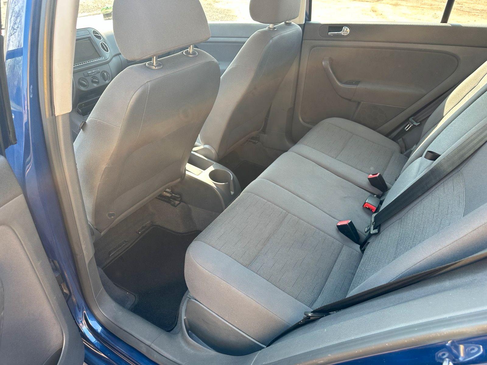 Volkswagen Golf 2005 — photo 9