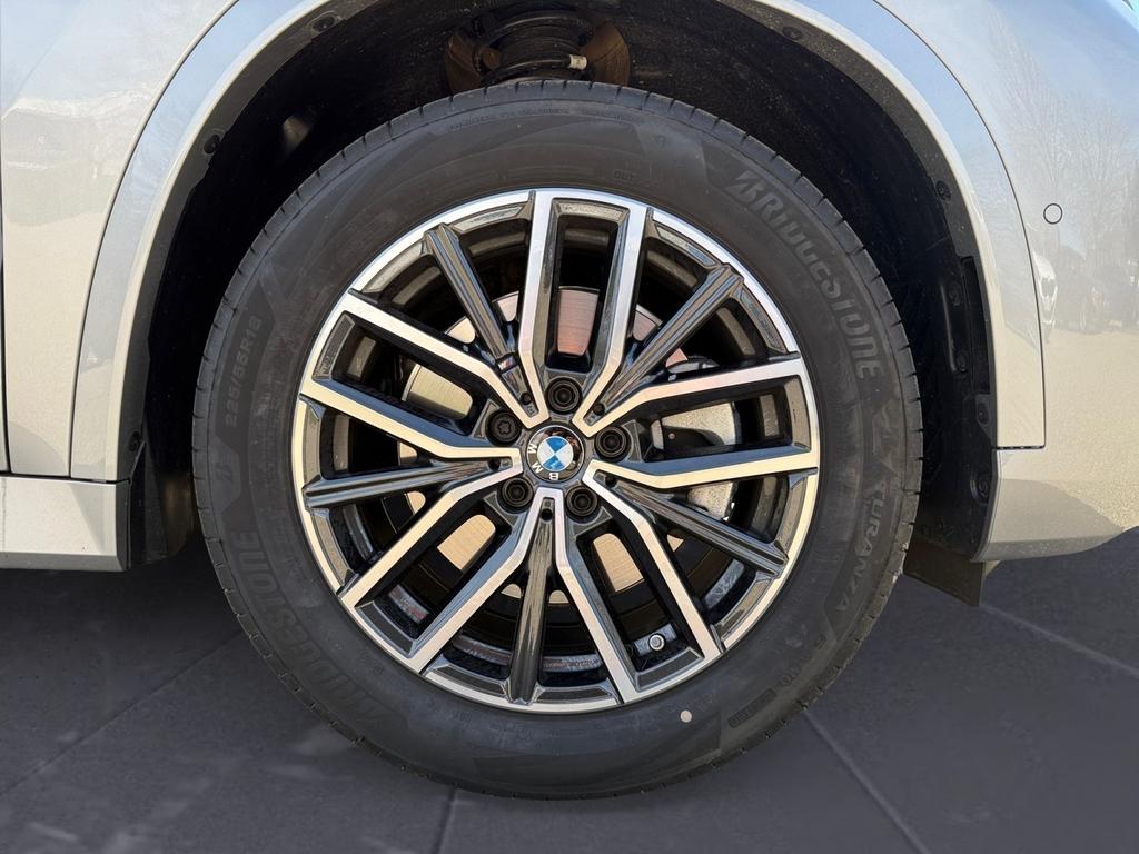 BMW X1 12