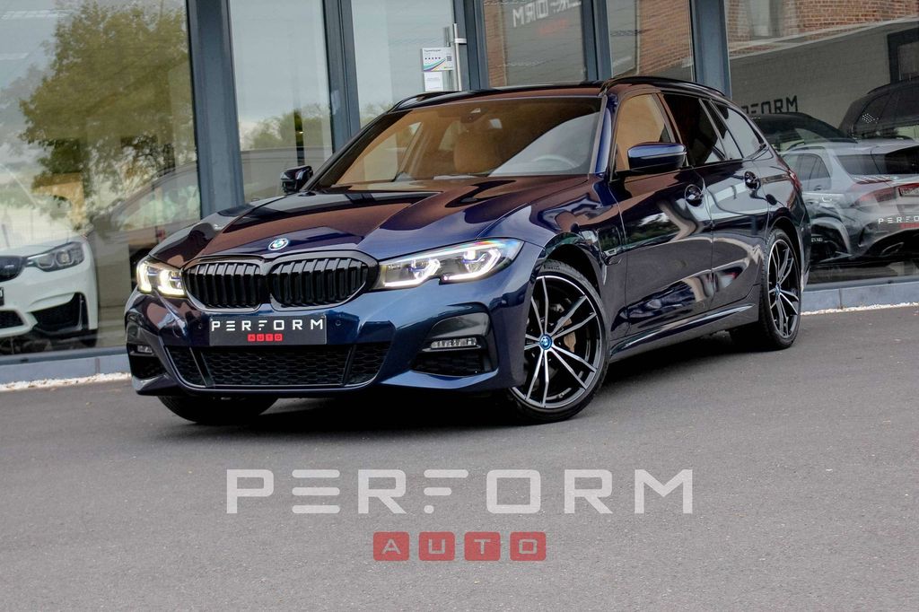 Image of BMW 330