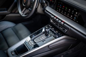 Porsche 992 Carrera 4S Cabriolet | PDCC | BOSE | 18Wege