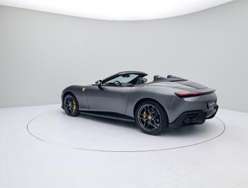2025 Ferrari ROMA 照片 9