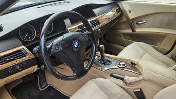 BMW 523 - 12