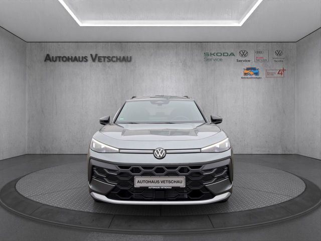 T-Roc 1.5 eTSI DSG Style IQ LIGHT/AHK/Easy Open