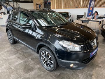 Nissan Qashqai 360 4X4 *PANORAMA*NAVI*TEILLEDER*
