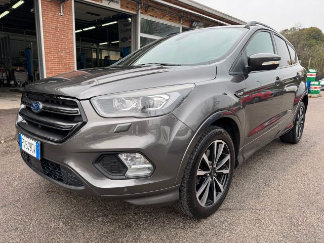 Ford Kuga 1.5 TDCI 120 CV S&S 2WD ST-Line