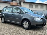 Volkswagen Touran 1.6 Conceptline 1Hand Scheckheft Klima - Volkswagen Touran mit Benzin-Antrieb: Kleinbus, 1.6