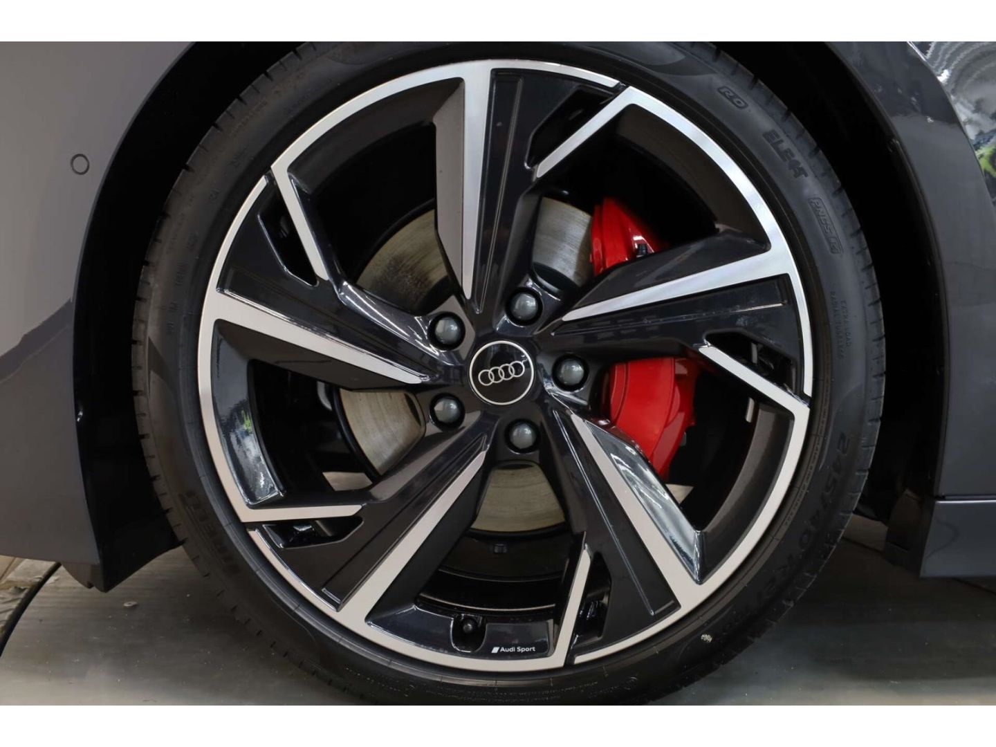 Audi A6 e-tron - Bild 8