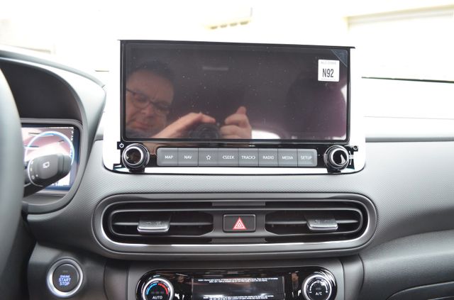Hyundai KONA 1.6 GDi DCT HYBRID HEV TREND+NAVI+LED