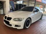 BMW 335i Cabrio M Perf. Power LEDER XENON NAVI DE FZ - BMW aus 2013: M