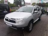 Dacia Duster Laureate 1.6 16V 4x2 - Dacia Duster: 16v