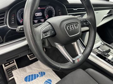 Audi Q7 - 12