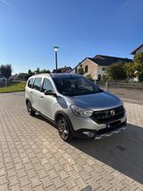 Dacia Lodgy TCe 130 Stepway 7-Sitzer Stepway - silberne Dacia Lodgy