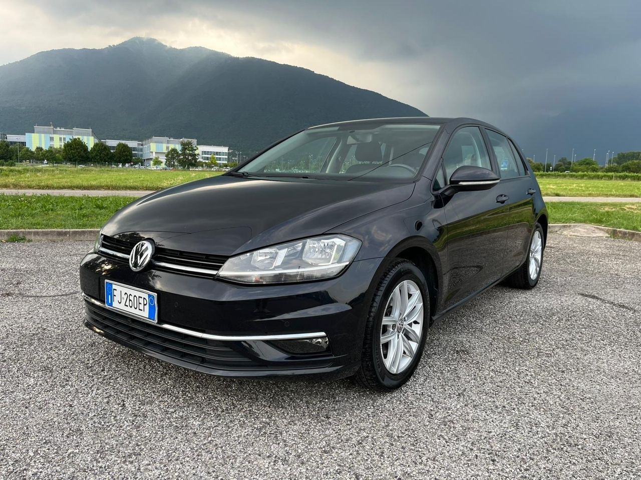 VW Golf