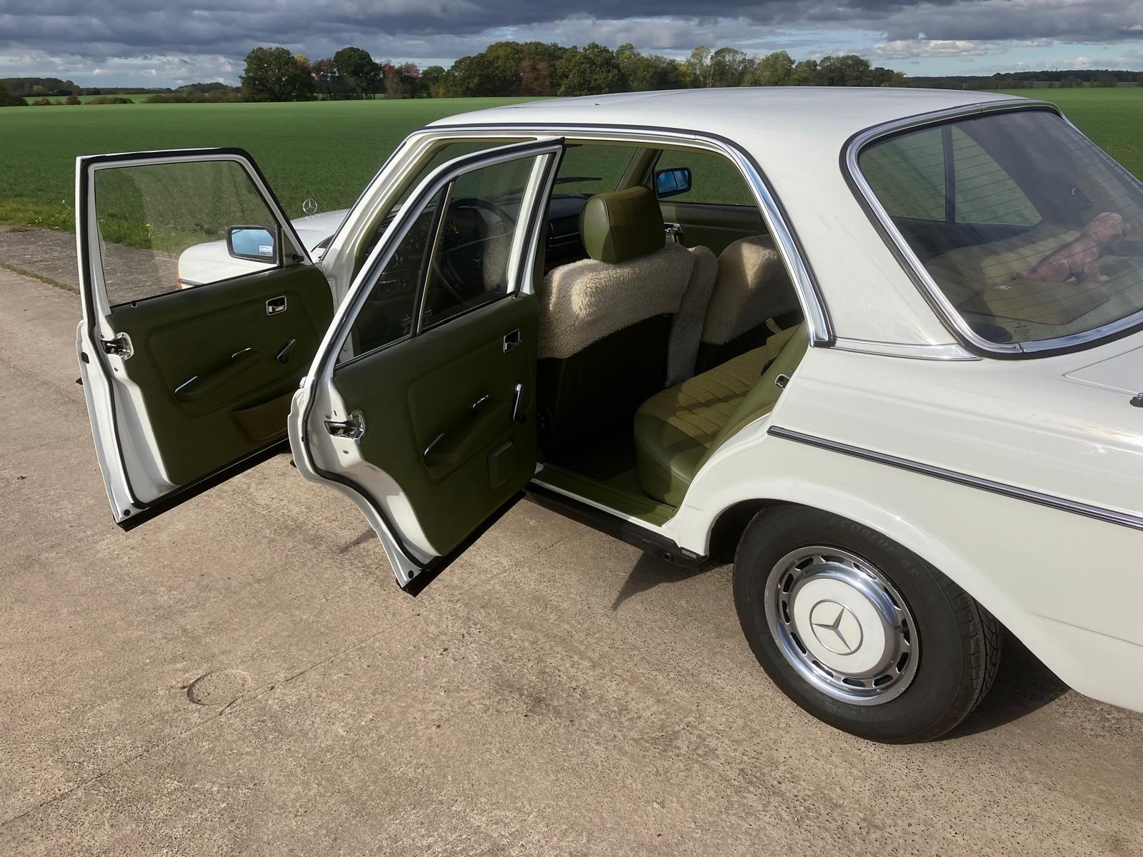Mercedes-Benz 200