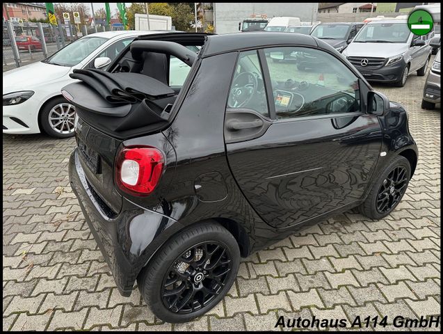 Smart fortwo Cabrio EQ / TEMPOMAT/ NAVI / COOL & MEDIA