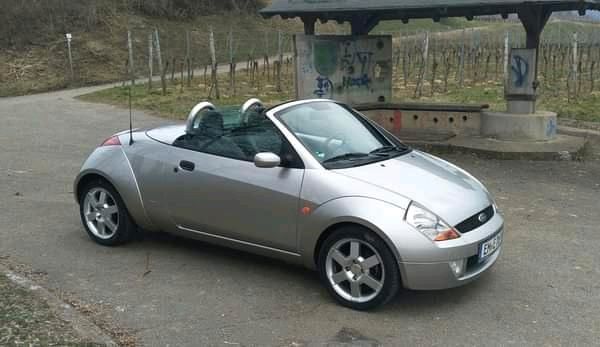 Ford 2x Ford Streetka (1x schwarz ,1x silber)