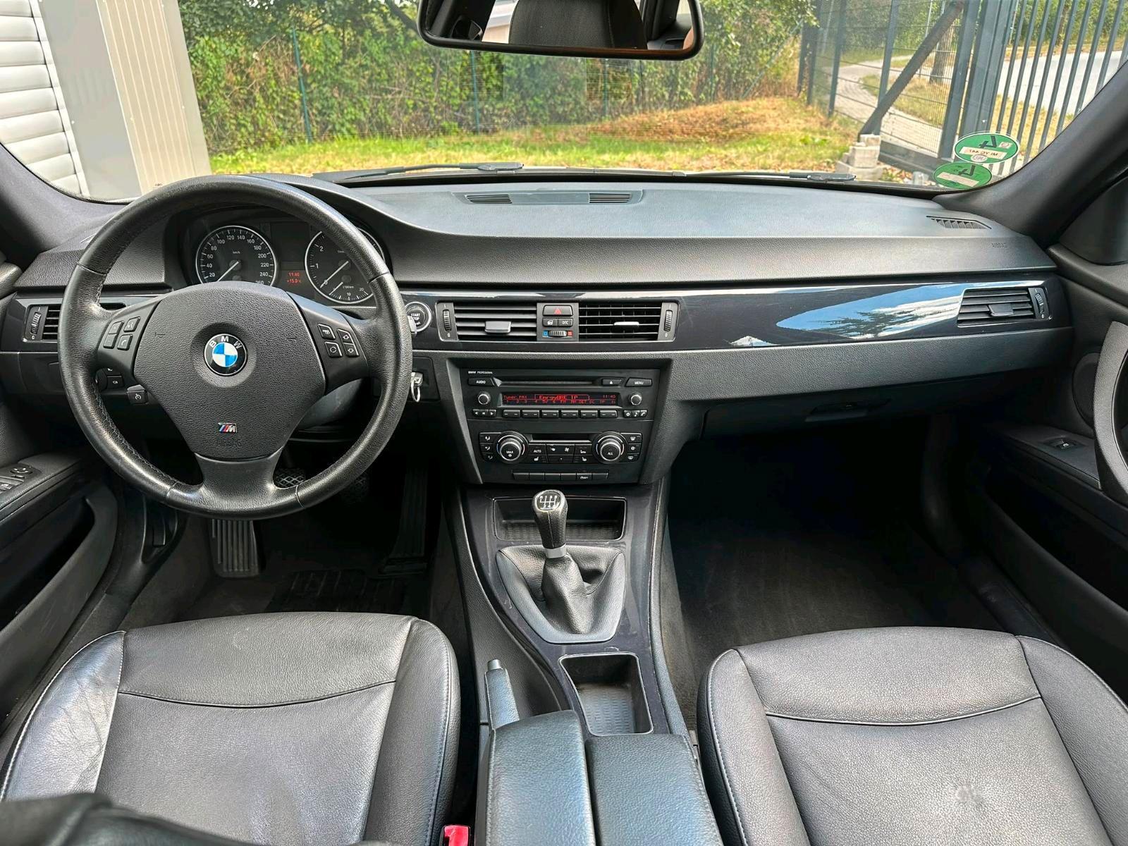 BMW 114 2009 — photo 7