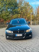 BMW E90 320i Facelift - BMW 3er Reihe aus 2009: Facelift