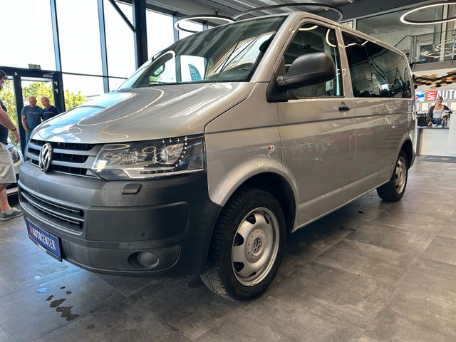 Volkswagen T5 *CAMPER*KÜCHE*BETT(aufklappbar)*ESSTISCH*AHK*