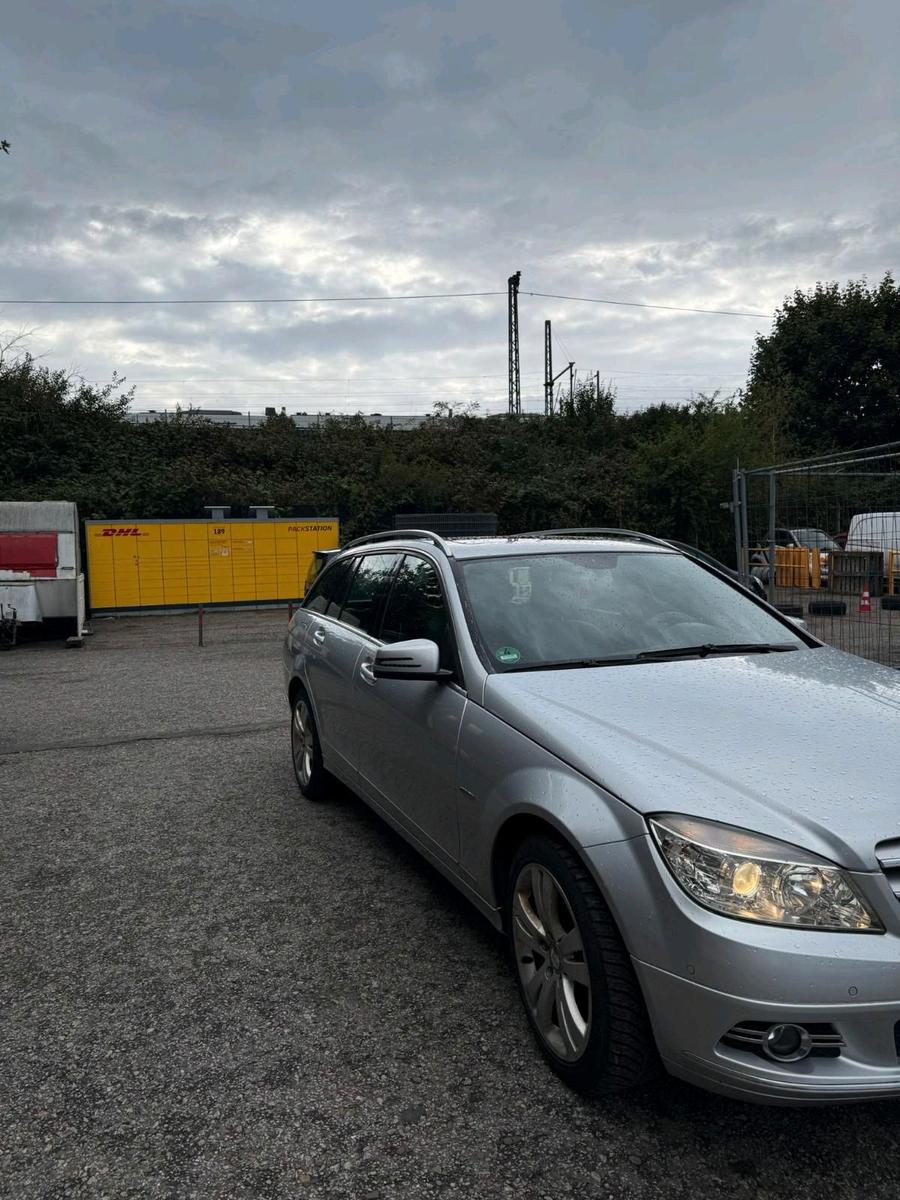 Mercedes-Benz C180 2010 — photo 9