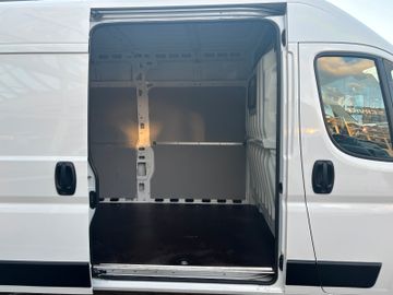 Bild 14 Opel Movano C Kasten HKa L3H2 3,5t Edition