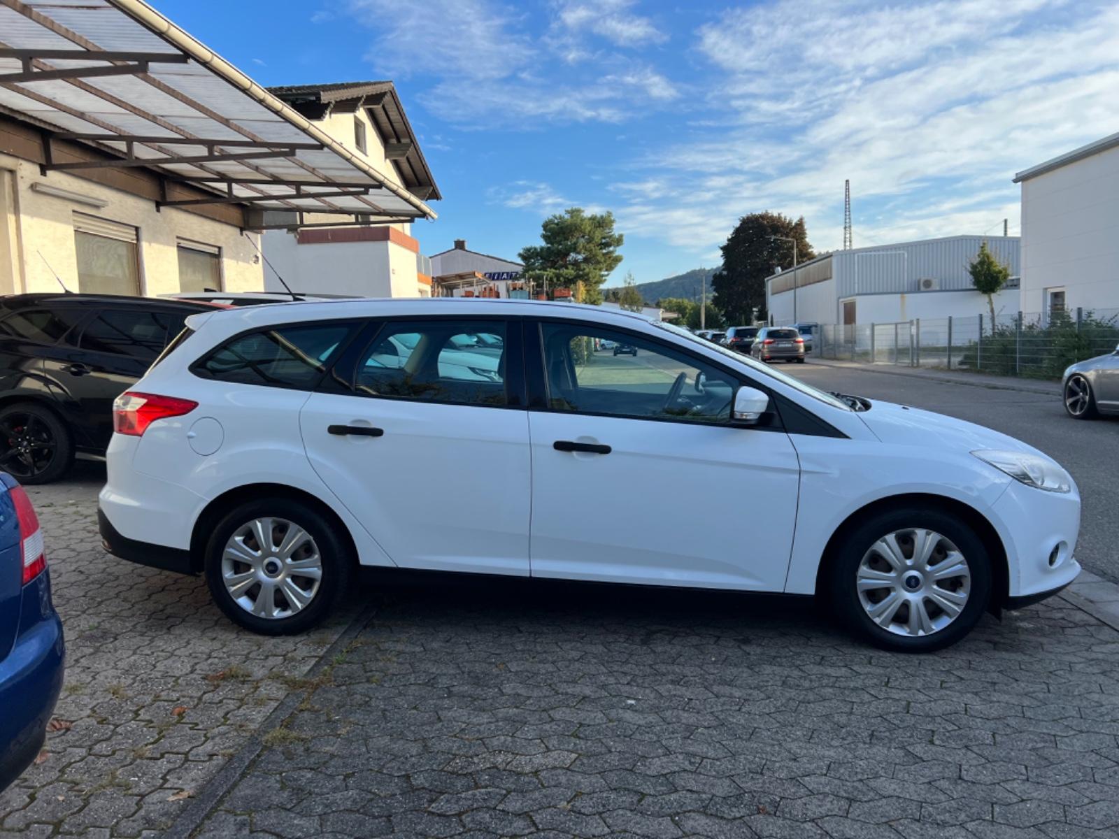 Ford Focus 2014 — photo 6